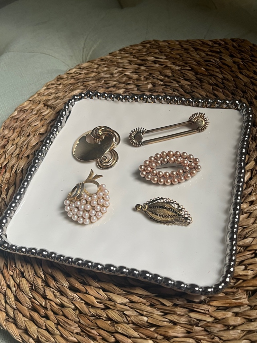 Vintage Lot of 5 Gold Tones and Pearl Cluster Filagree  - Elegant Brooches